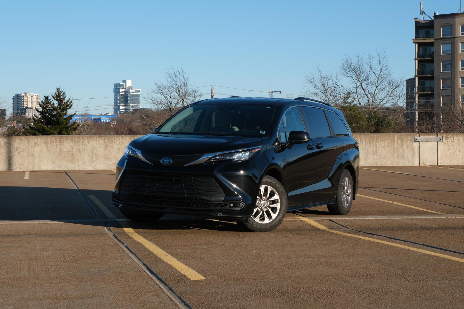 Toyota Sienna 2022 in Enfield, NS