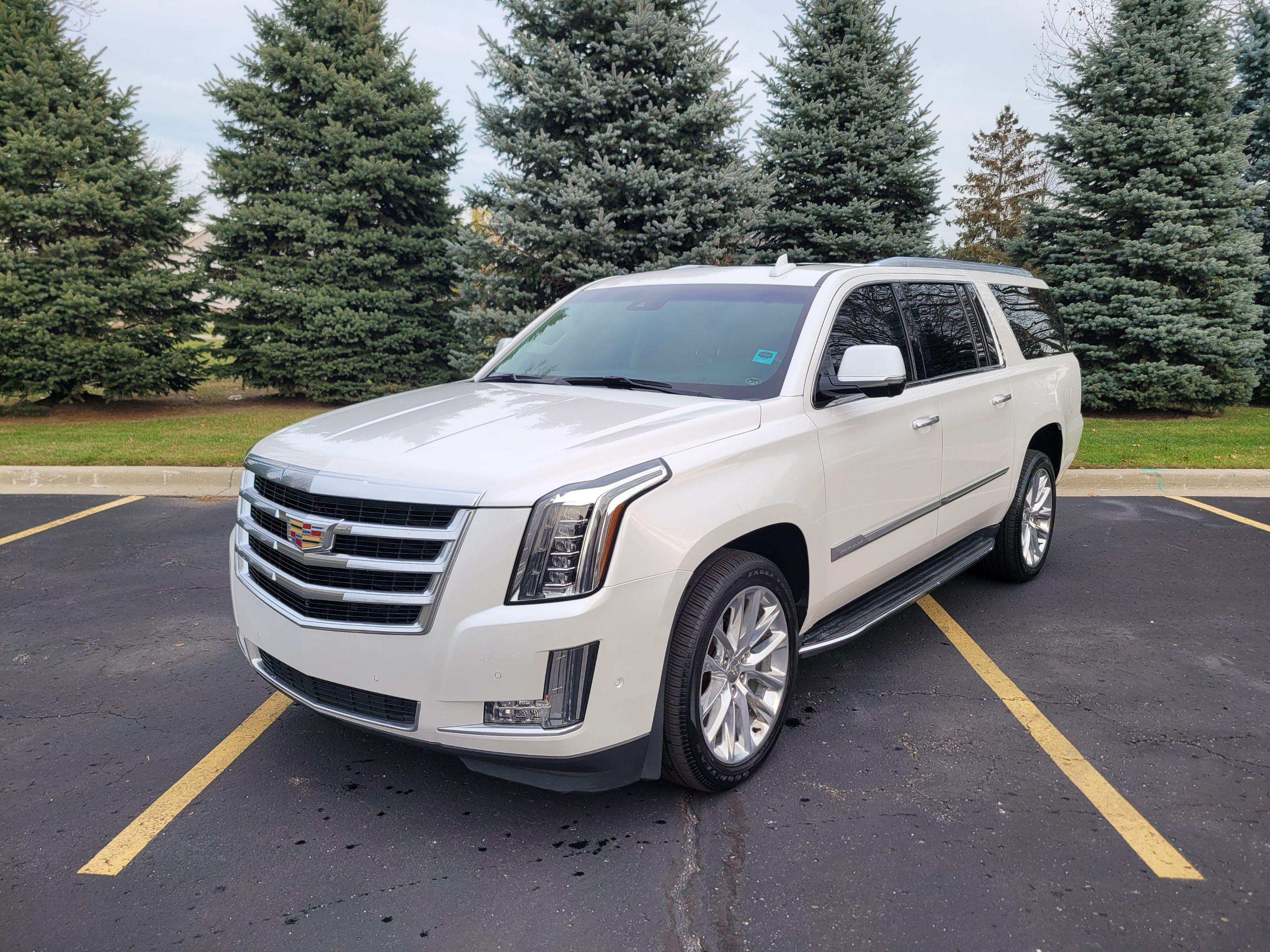 Cadillac Escalade ESV 2018 in Chesterfield, MI