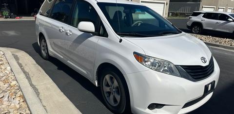 Toyota Sienna 2013