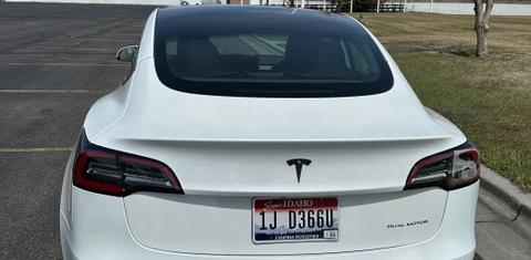 Tesla Model 3 2022