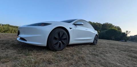 Tesla Model 3 2025