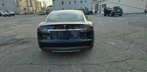 Tesla Model S 2014