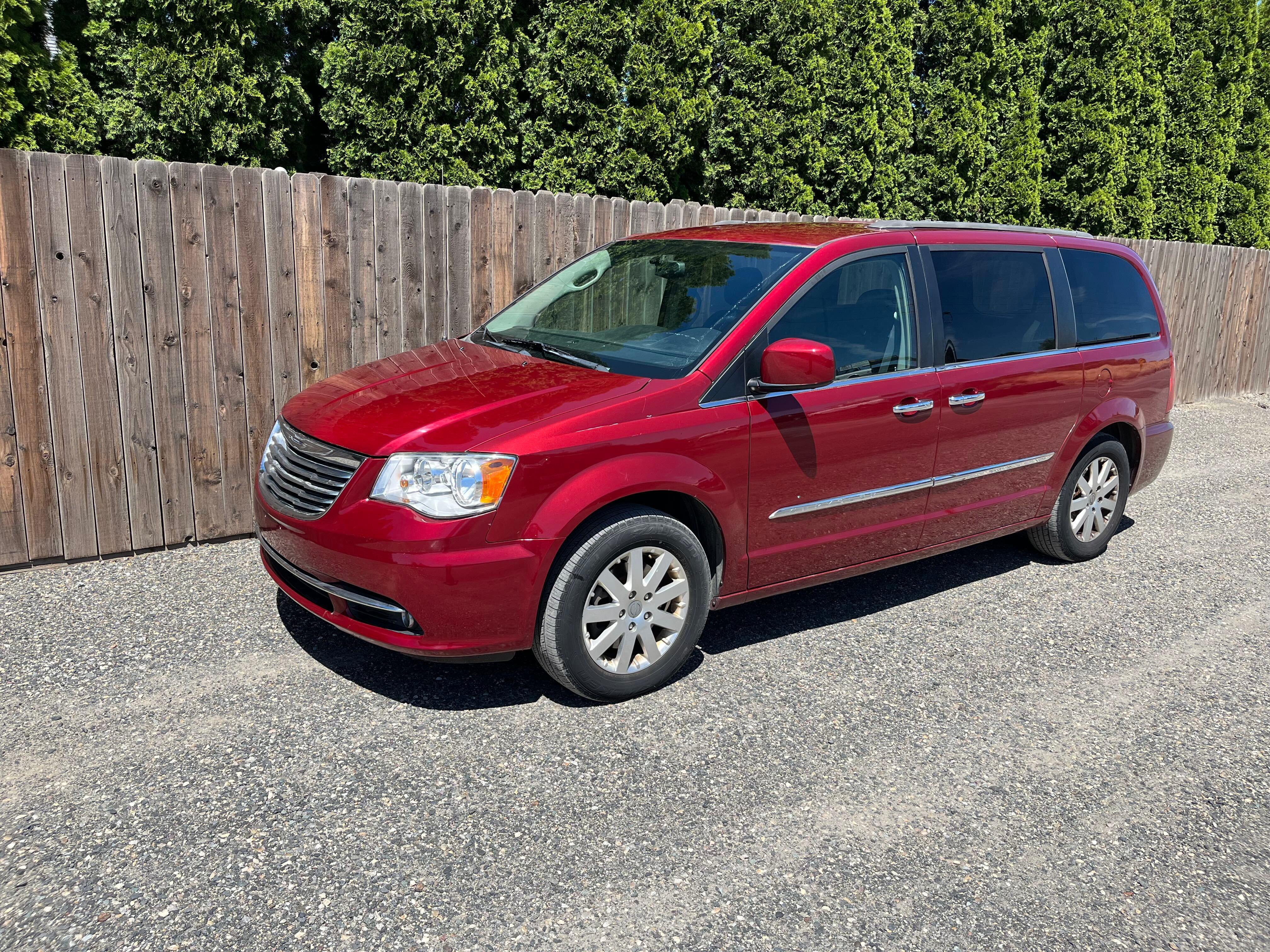 Chrysler Town & Country 2016 in Pasco, WA