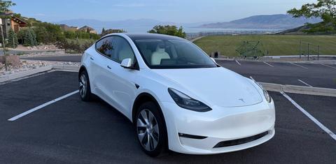 Tesla Model Y 2023