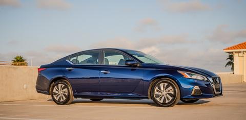 Nissan Altima 2020