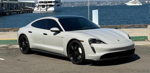 Porsche Taycan 2022