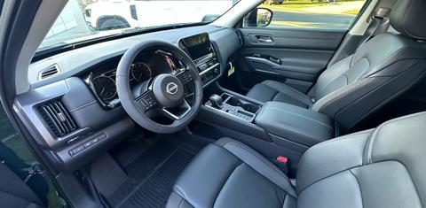 Nissan Pathfinder 2024