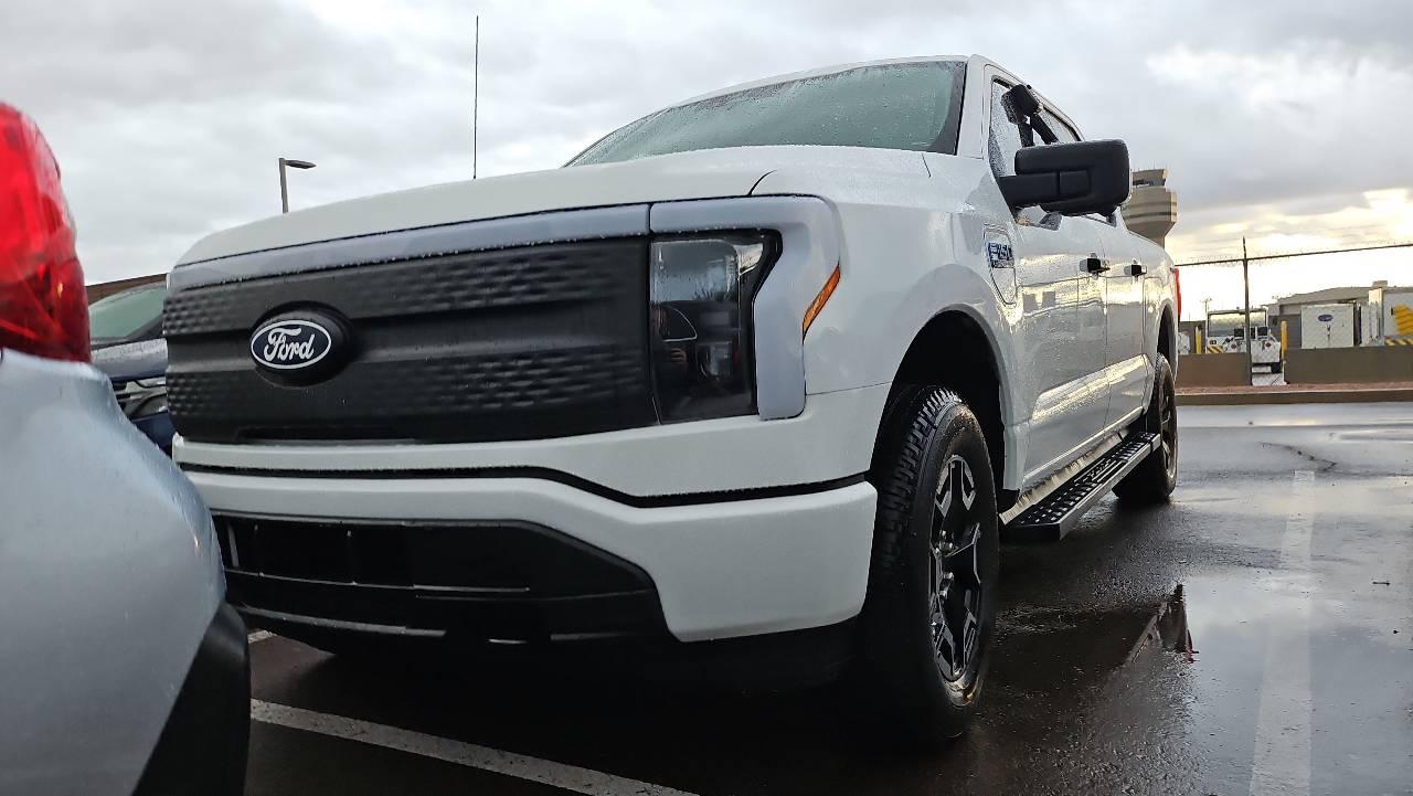 Ford F-150 Lightning 2025 in Gilbert, AZ