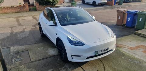 Tesla Model Y 2023