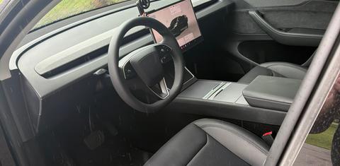 Tesla Model Y 2026