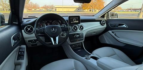 Mercedes-Benz GLA-Class 2015