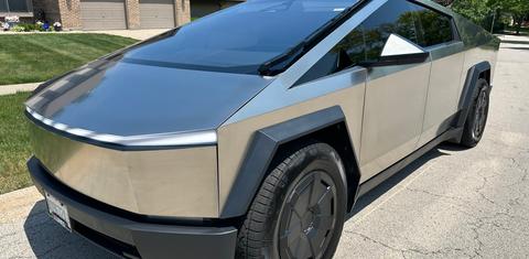 Tesla Cybertruck 2025