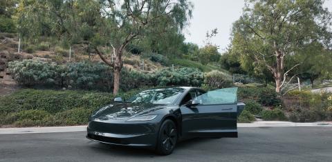 Tesla Model 3 2024
