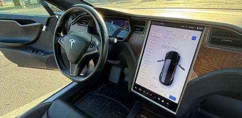 Tesla Model S 2020