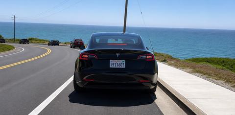 Tesla Model 3 2022