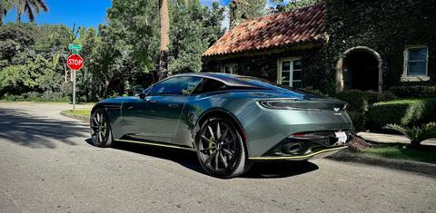 Aston Martin DB11 2019