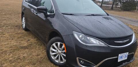 Chrysler Pacifica 2017
