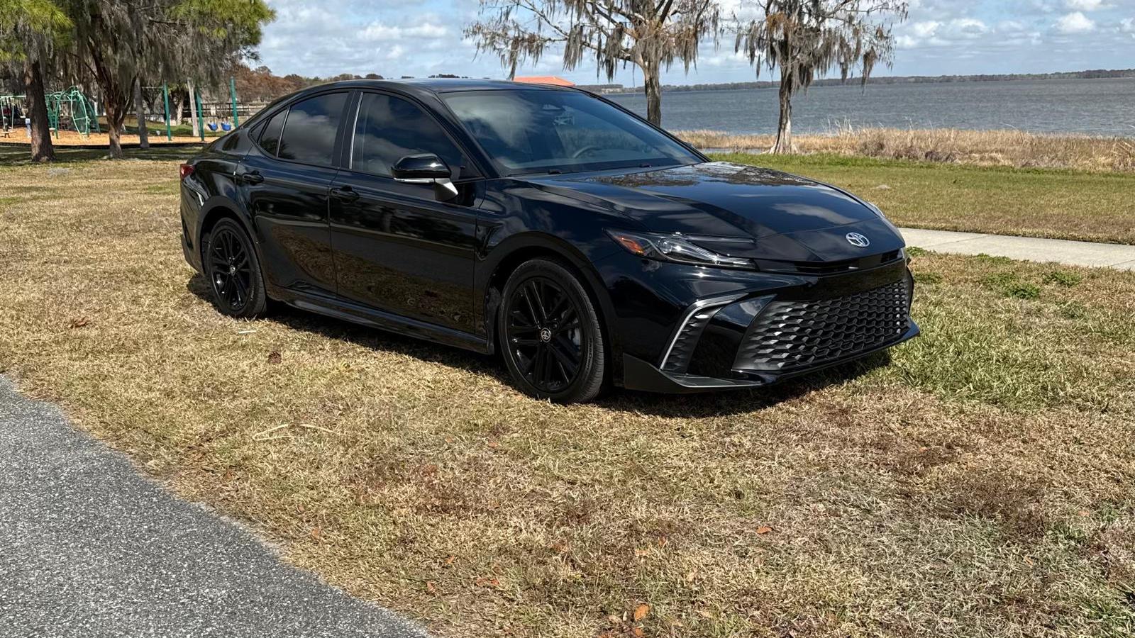 Toyota Camry Hybrid 2026 in Howey-in-the-Hills, FL