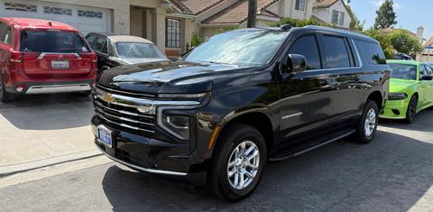 Chevrolet Suburban 2025