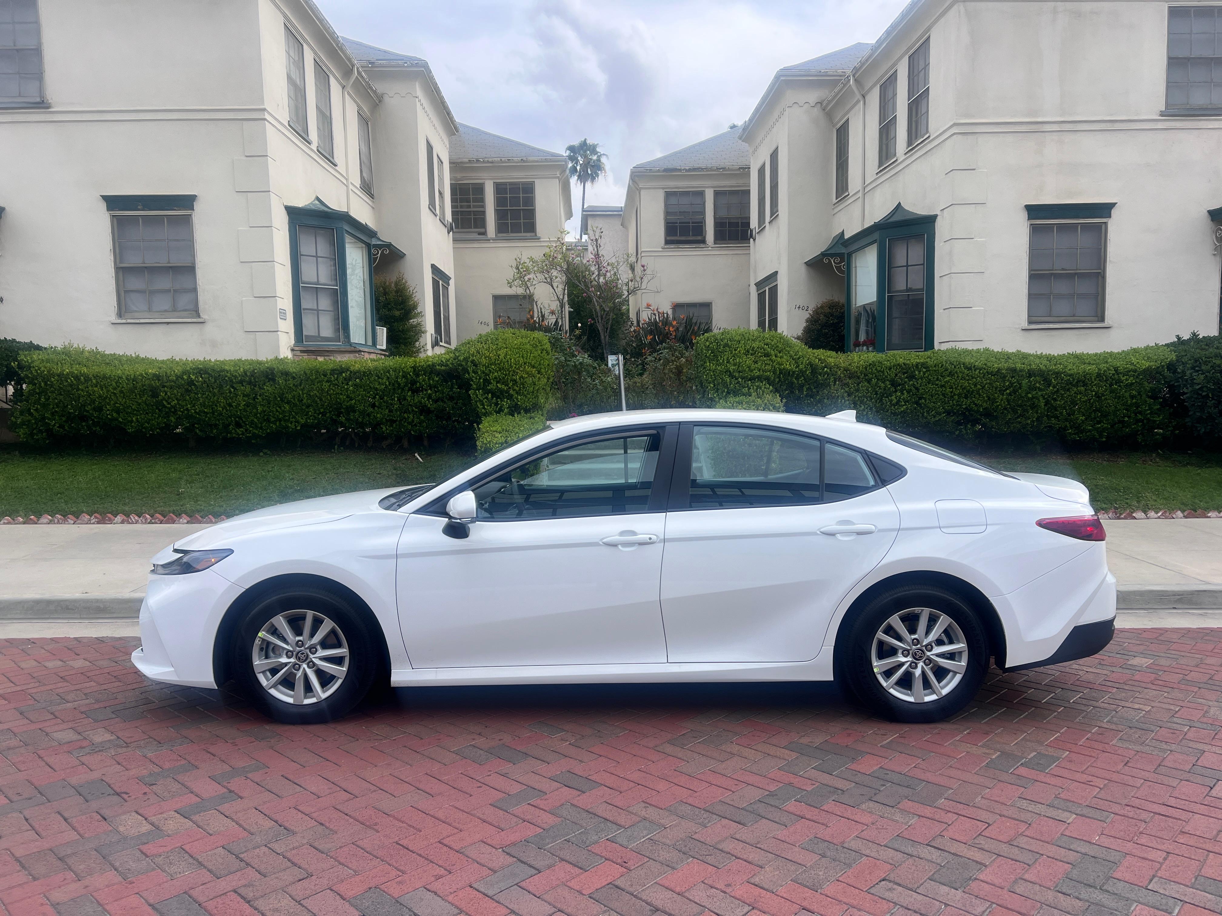 Toyota Camry Hybrid 2026 in 