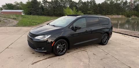 Chrysler Pacifica 2019