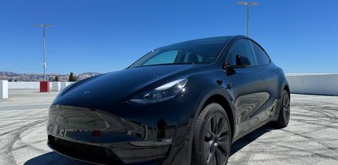 Tesla Model Y 2024