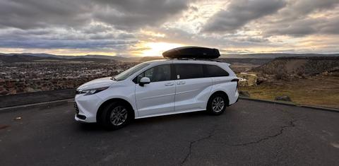 Toyota Sienna 2025