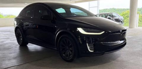 Tesla Model X 2018