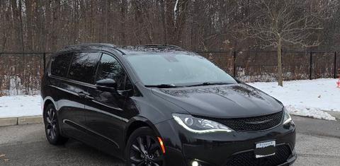Chrysler Pacifica 2018
