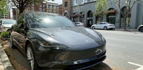 Tesla Model 3 2025