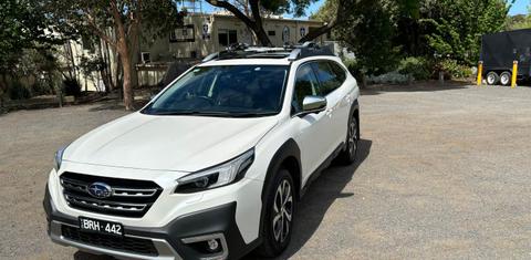 Subaru OUTBACK 2021