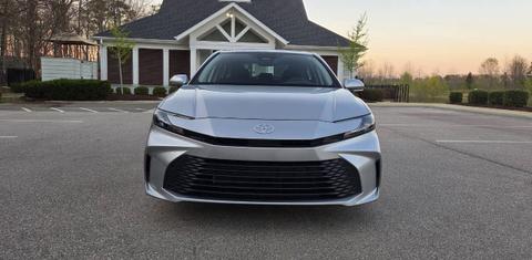 Toyota Camry Hybrid 2025