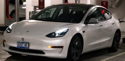Tesla Model 3 2022