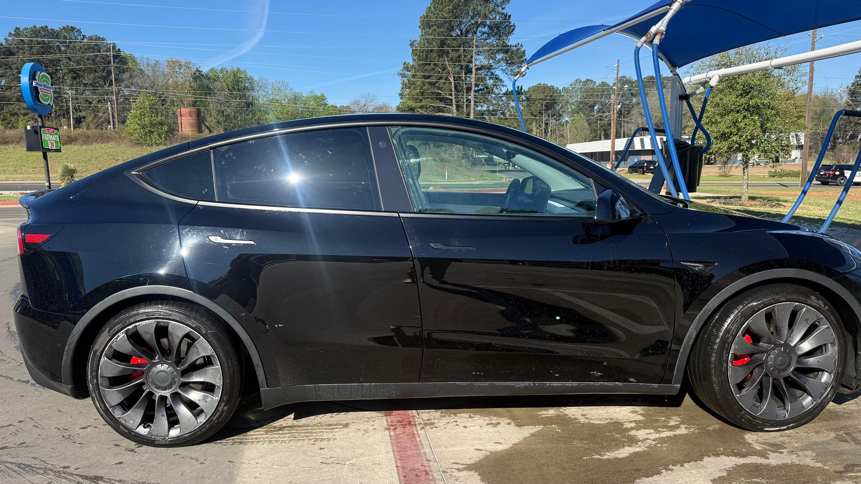 Tesla Model Y 2022 in Gilmer, TX