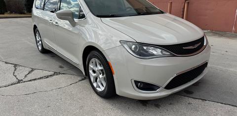 Chrysler Pacifica 2017