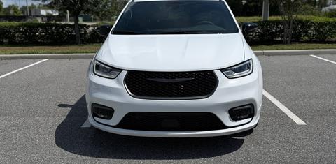 Chrysler Pacifica 2026