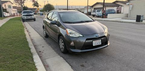 Toyota Prius c 2014
