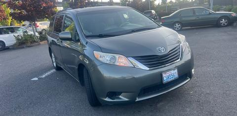 Toyota Sienna 2013