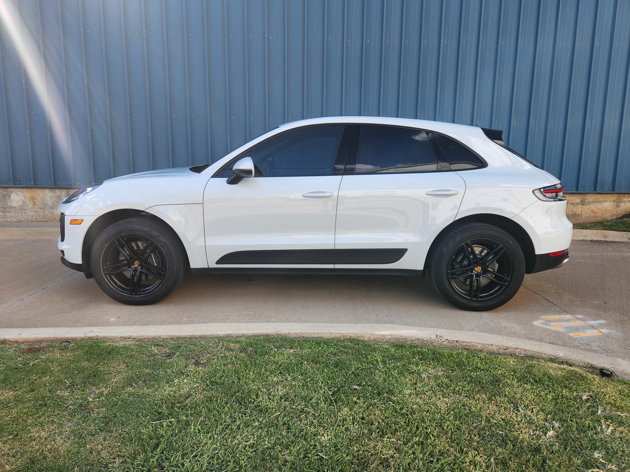 Porsche Macan 2021 in Dallas, TX