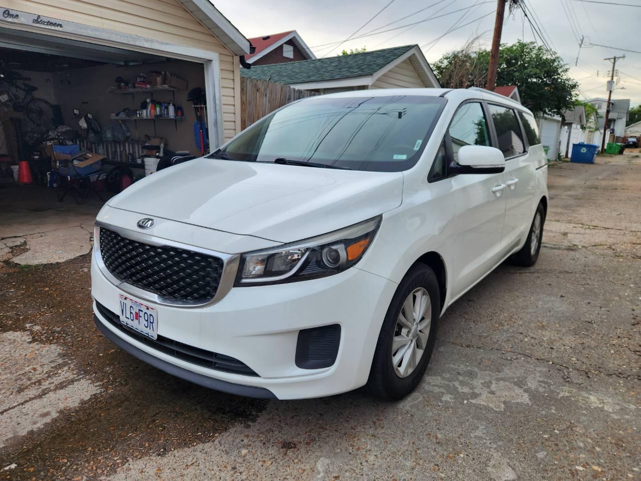 Kia Sedona 2016 in Saint Louis, MO