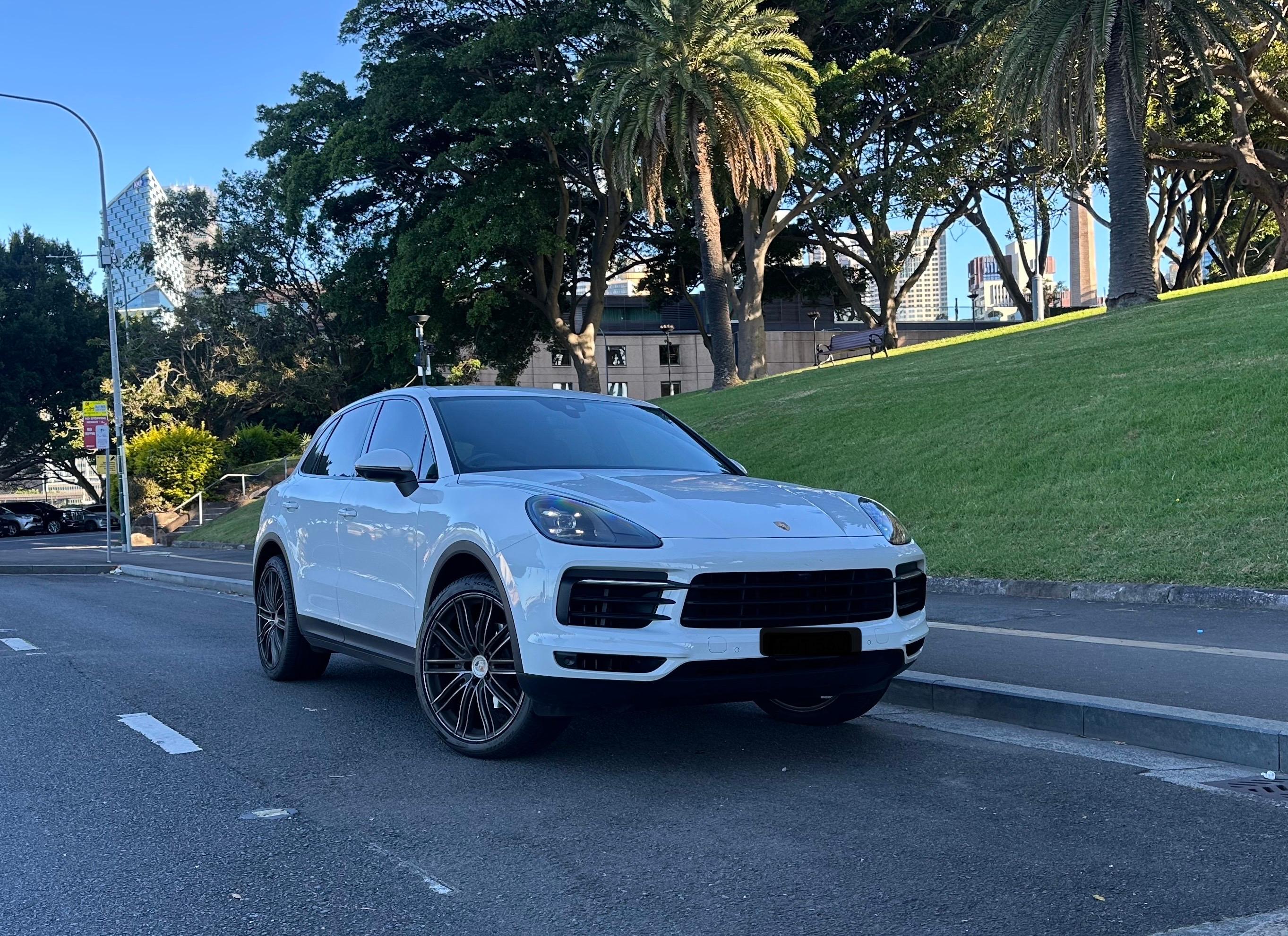 Porsche CAYENNE 2019 in Mascot