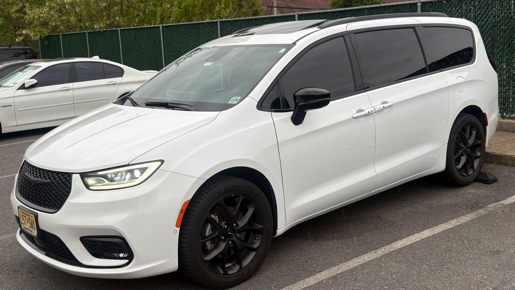 Chrysler Pacifica 2023 in Paulsboro, NJ