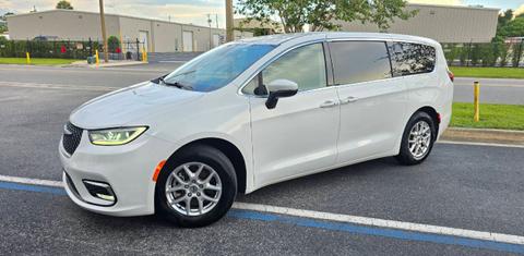 Chrysler Pacifica 2023