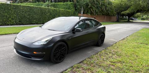 Tesla Model 3 2022