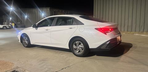 Hyundai Elantra 2025