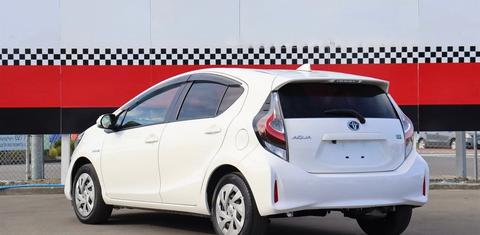 Toyota PRIUS-C 2020