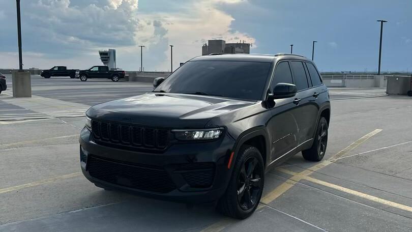 Jeep Grand Cherokee 2023 in Philadelphia, PA