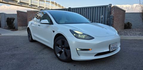 Tesla Model 3 2022