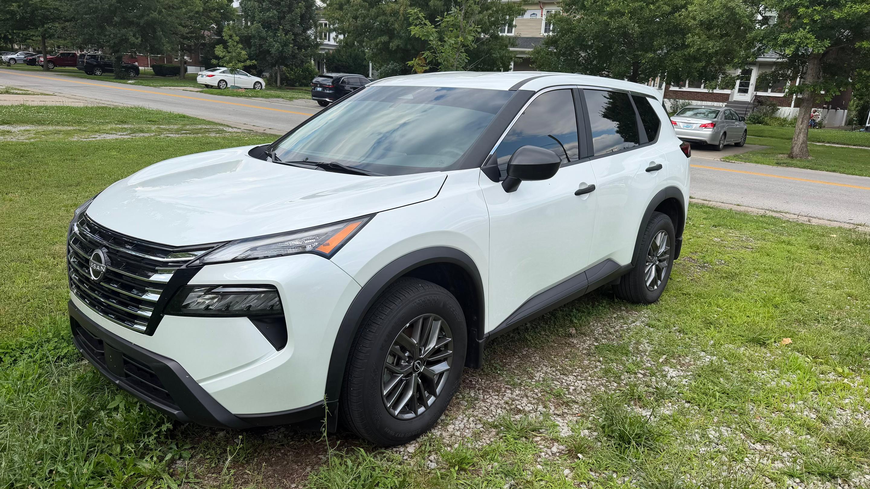 Nissan Rogue 2024 in Louisville, KY