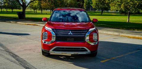 Mitsubishi Outlander 2023